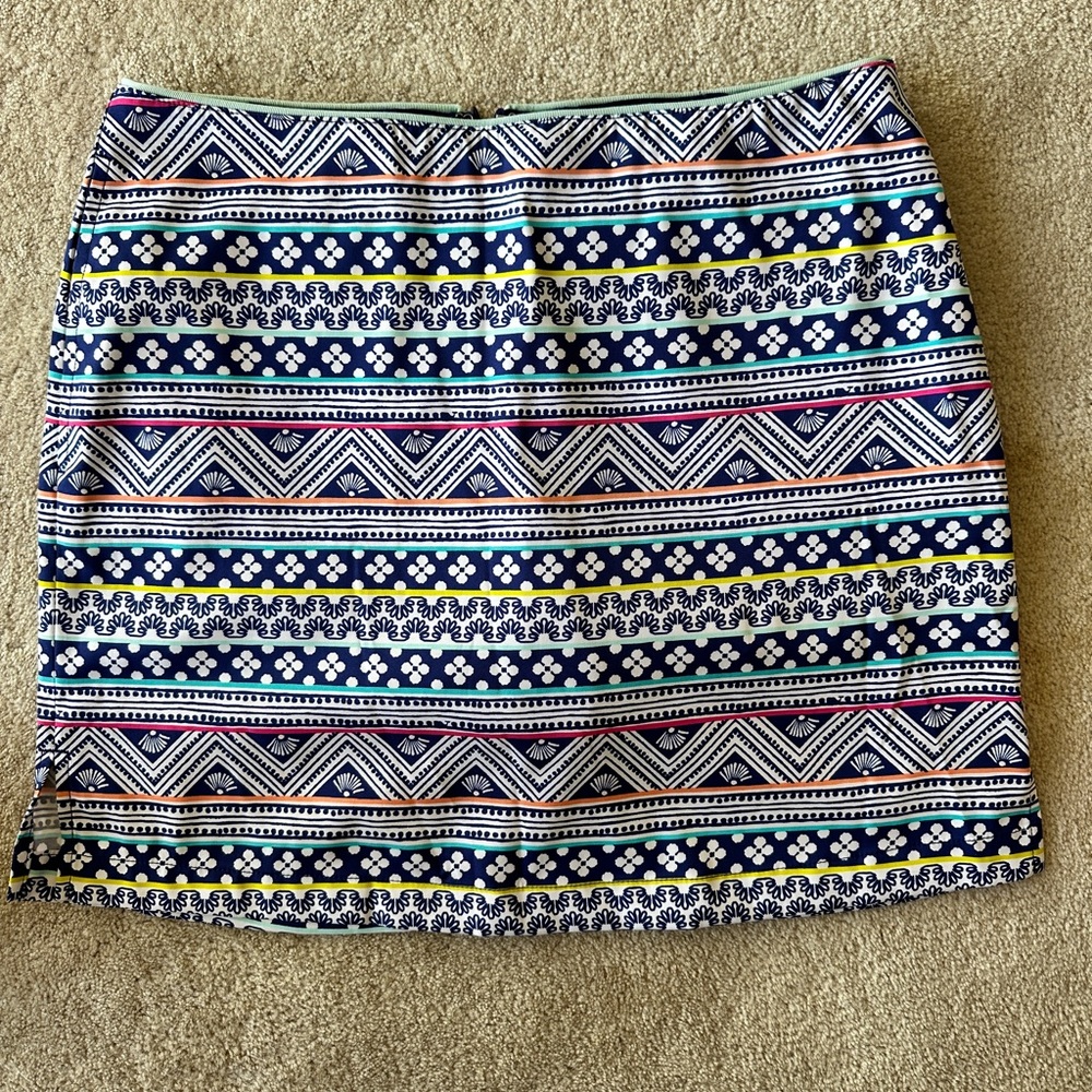 HOST PICK Vineyard vines festive skort